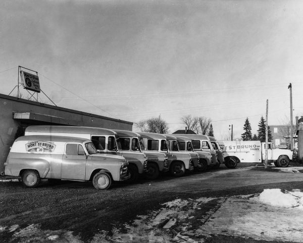 Camions de la Laiterie Caillé